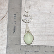 Load image into Gallery viewer, Sea glass drop necklace in sterling silver. (N640)
