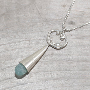 Sea glass drop necklace in sterling silver. (N641)