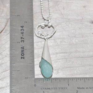 Sea glass drop necklace in sterling silver. (N641)