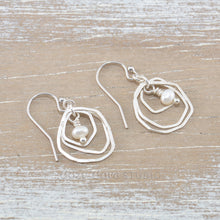 Load image into Gallery viewer, Dangle earrings with cultured pearls in sterling silver.
