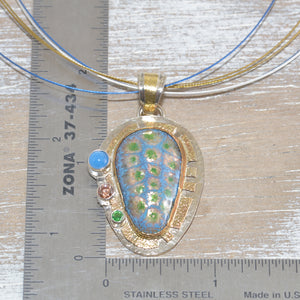 Pendant necklace with vitreous enamel cabochon in a setting of sterling silver and 14K gold fill (N657)