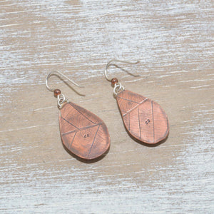 Vintage sea pottery dangle earring in hand crafted copper settings. (E666)