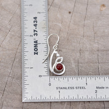 Load image into Gallery viewer, Red carnelian earrings back
